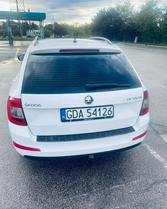 Skoda Octavia cena 27000 przebieg: 340000, rok produkcji 2014 z Rzeszów małe 191